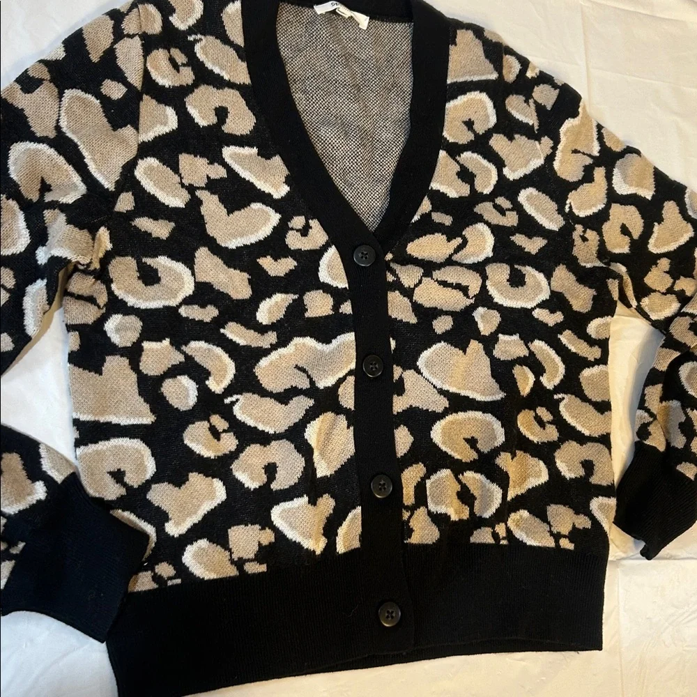 Splendid cashmere blend leopard print cardigan size S - Picture 3 of 9